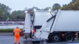 Refuse truck