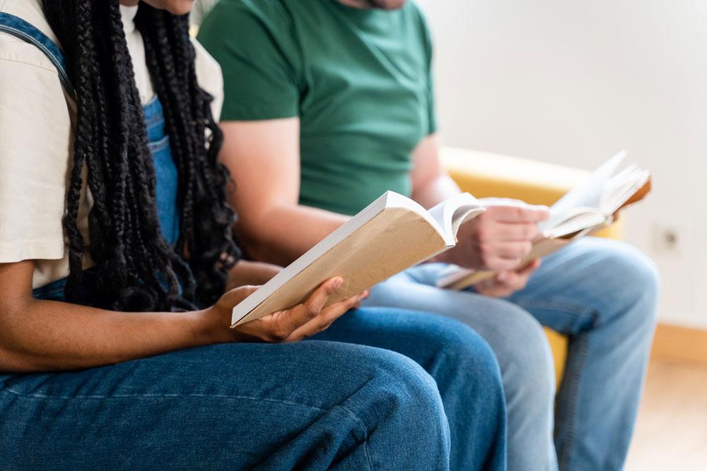 Kids reading